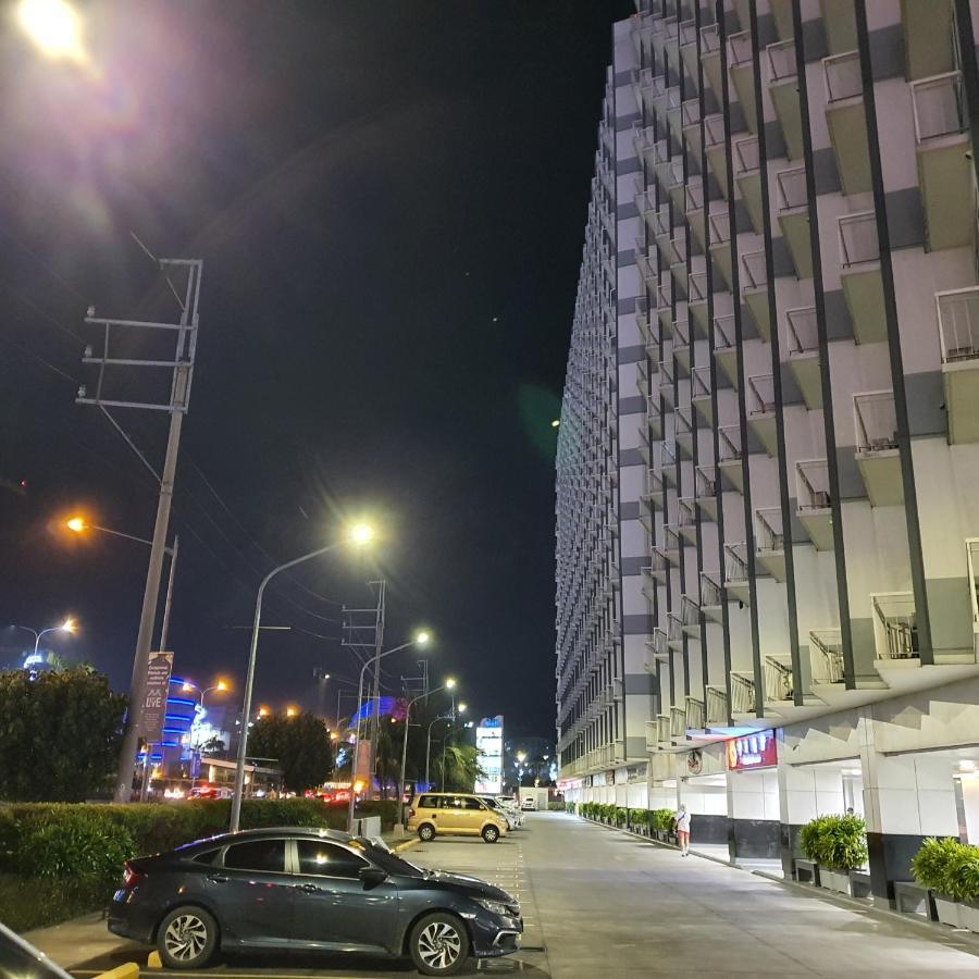 Shell Residences Pasay Exterior foto